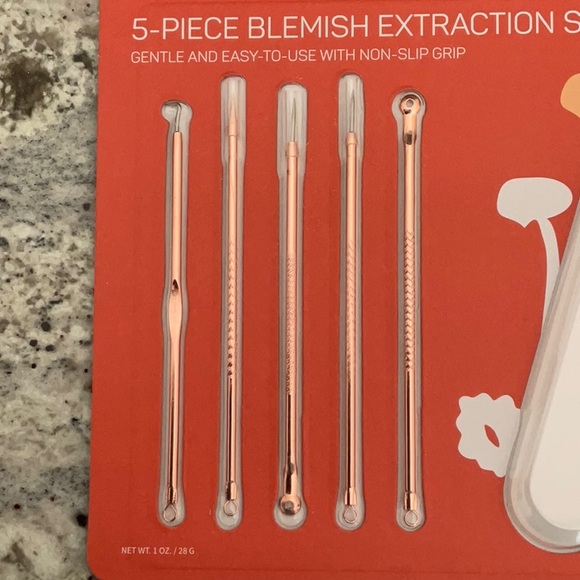 New 5-Piece Blemish Extraction Set - Picture 3 of 5